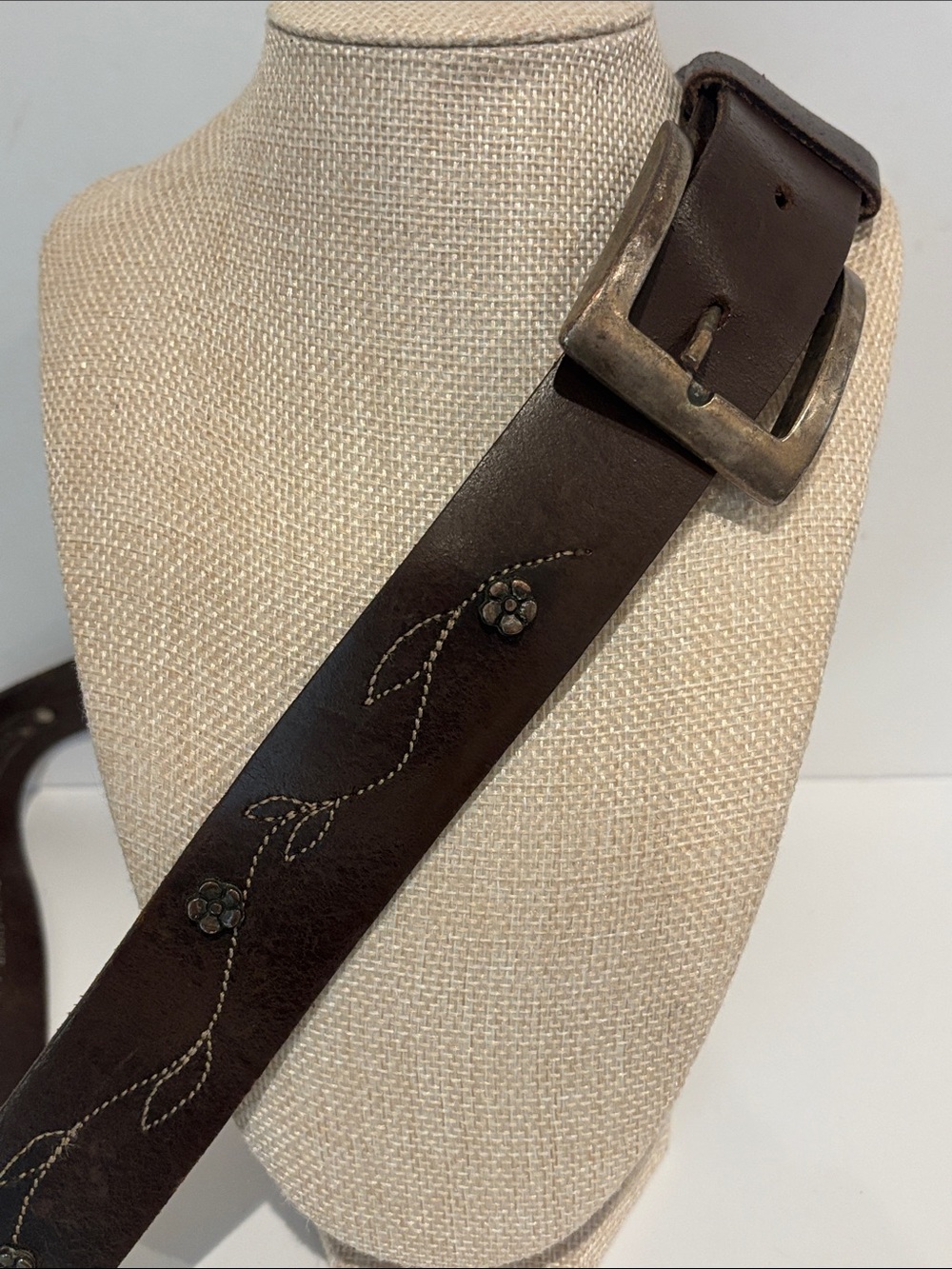 Vintage Hipwear Brown Italian Leather Belt Stitched Floral Studded Size L/G